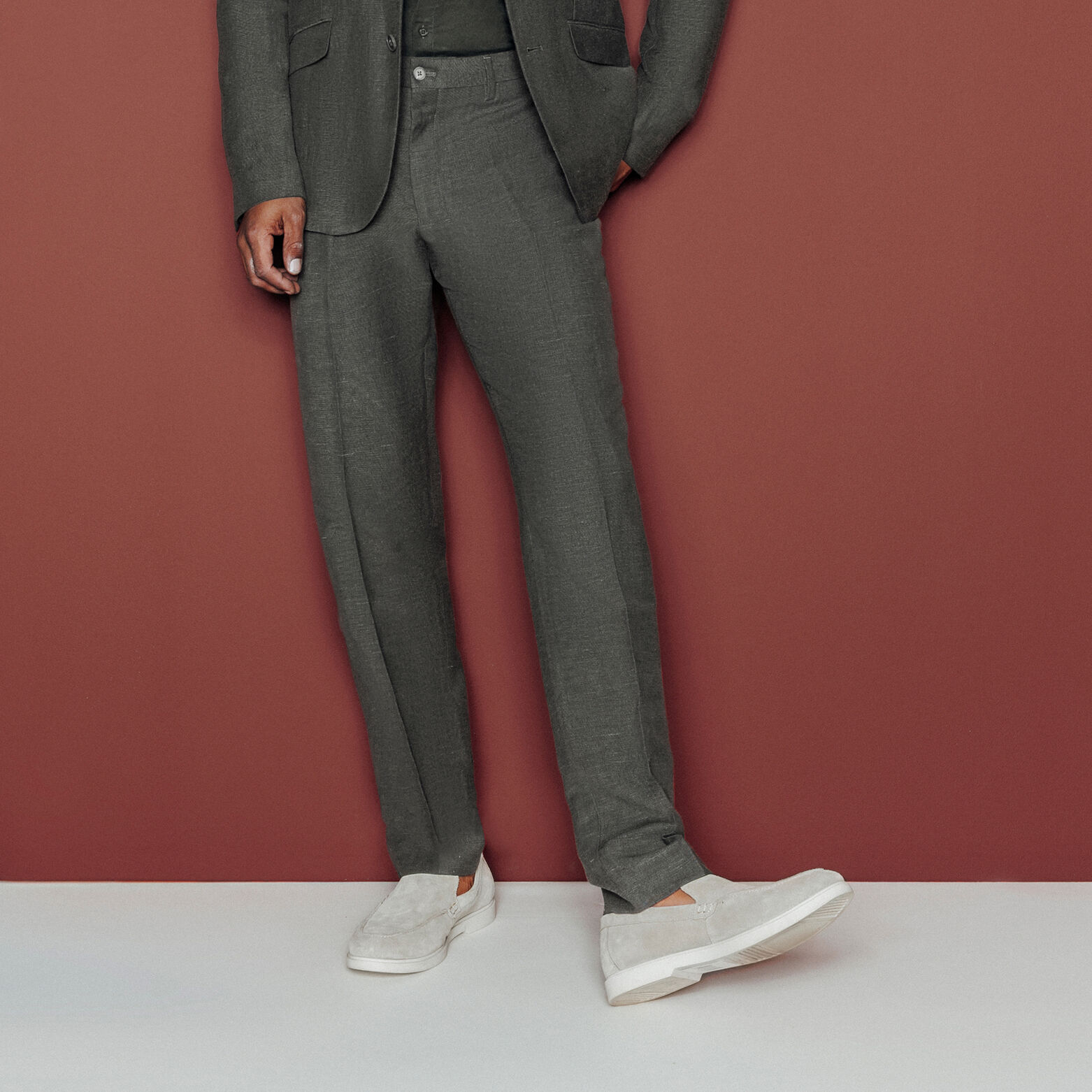 Pantalon de costume contenant du lin